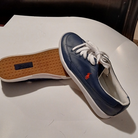 Polo Ralph Lauren Sneakers with Skid-Resistant Sole. Size 9.5D - Picture 8 of 9